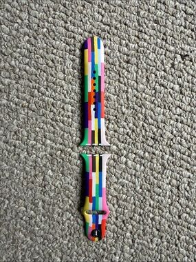 Apple Rubber Sports Watch Band 46mm –Pride 2025, Size S/M
